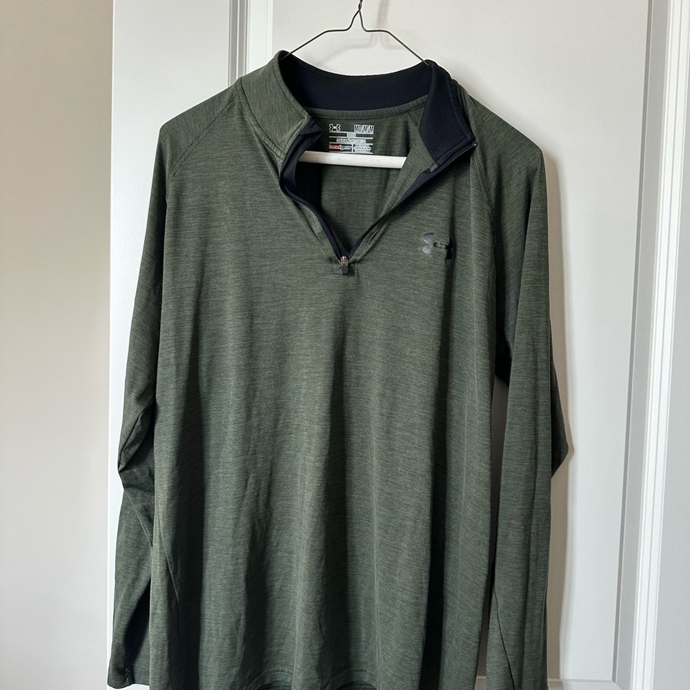 Under Armour Green Long Sleeve Pullover size MED
